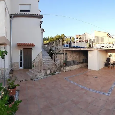 Tranquil Valencia Quesa